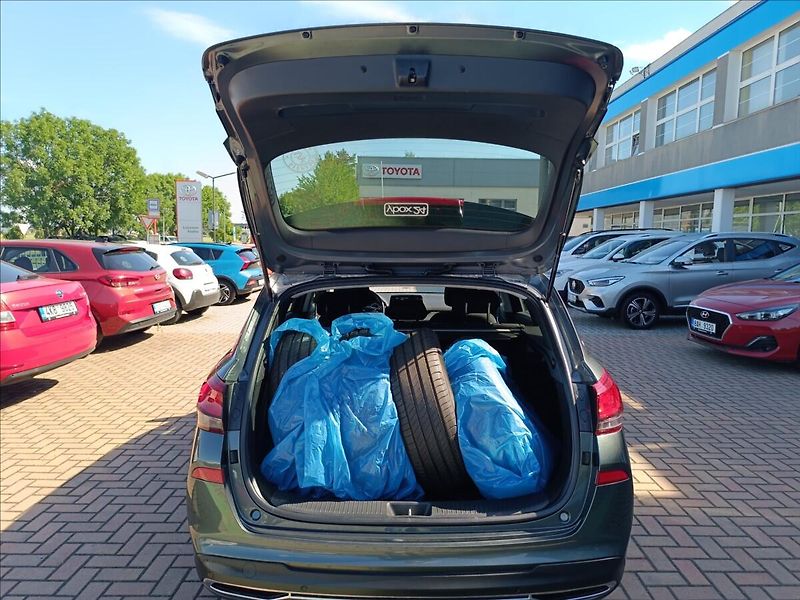 Hyundai i30 1,0 T-GDi, DCT, Automat Smart - fotka 20 z 21