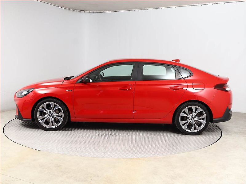 Hyundai i30 (2020) N-Line 1.4 T-GDI, Serv.kniha - fotka 3 z 15