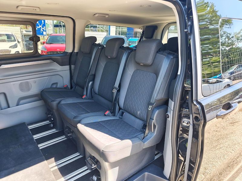 Ford Tourneo Custom (2026) L2 , Titanium , čr, 1.majitel - fotka 9 z 12