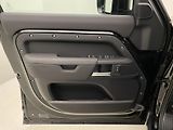 Land Rover Defender 110 D300 X-DYNAMIC SE AWD CZ - náhled 7