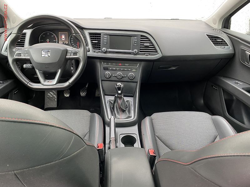 Seat Leon (2014) 2.0 TDi, FR, TZ, park.asist - fotka 8 z 17