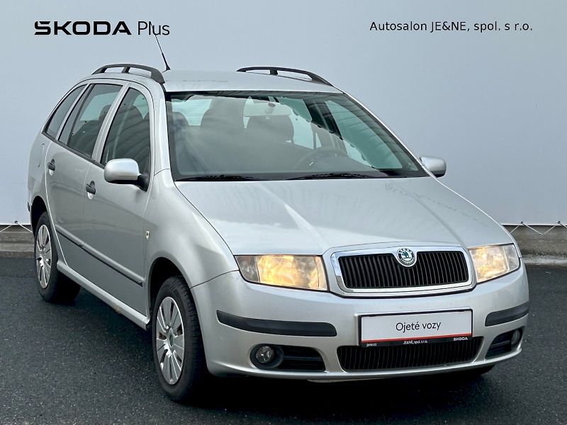 Škoda Fabia (2008) Ambiente 1.2 HTP 47 kW Combi - fotka 6 z 22