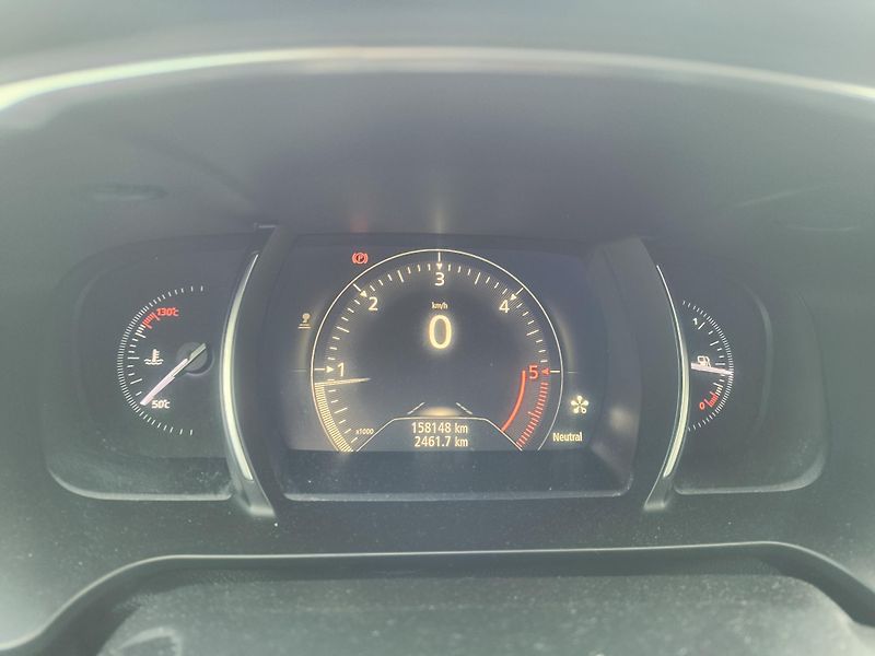 Renault Talisman (2016) 1.6 TDCi 96KW/ČR/NAVI/LED/HEAD - fotka 29 z 45