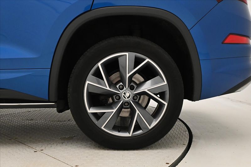 Škoda Kodiaq 2,0 TDI 147 kW DSG 4x4 SportLI - fotka 33 z 33
