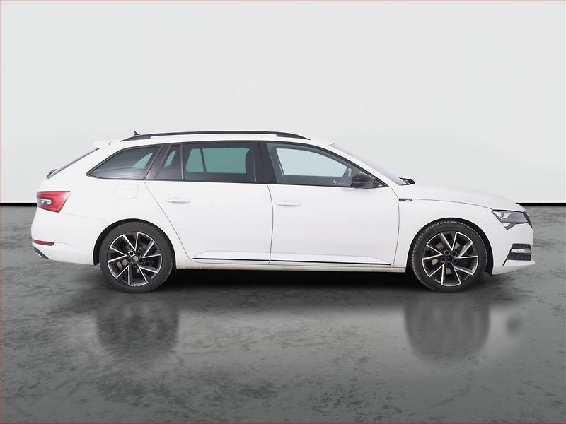 Škoda Superb (2022) Sportline 1.5 TSI - fotka 6 z 17