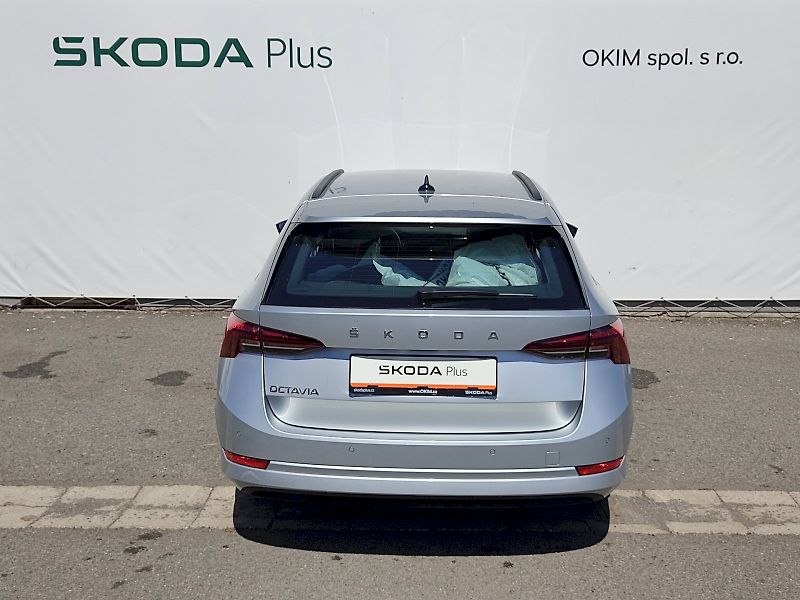 Škoda Octavia (2022) Combi Ambition Plus 2,0 Tdi 85 - fotka 34 z 35