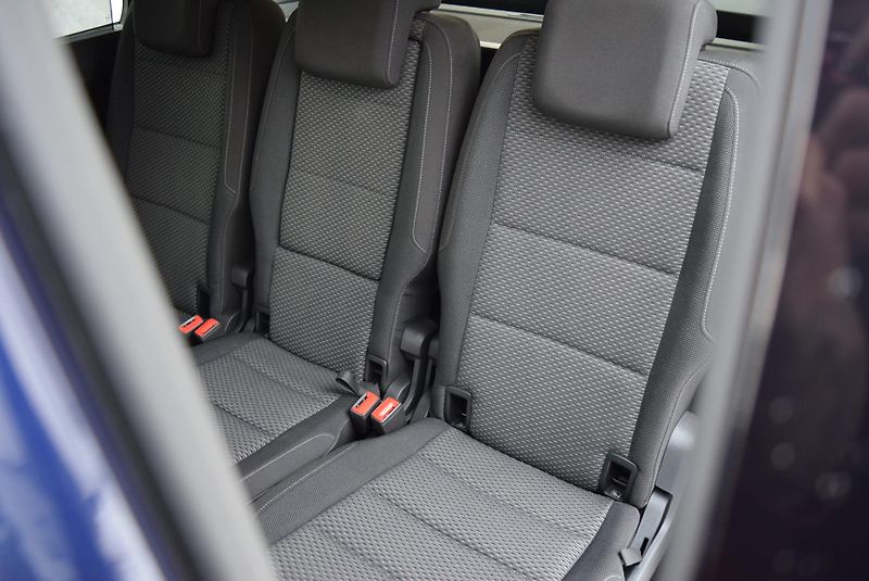 Volkswagen Touran (2017) 1.4TSI 110kw COMFORTLINE BMT  - fotka 15 z 50