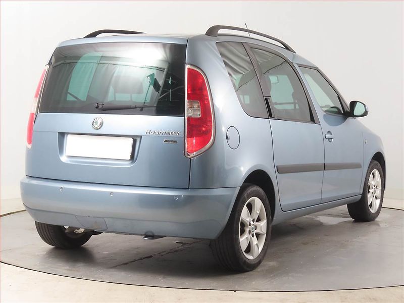 Škoda Roomster (2007) Style 1.4 16V, Tažné - fotka 5 z 13