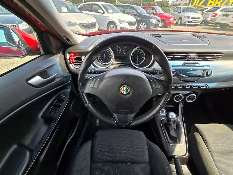 Alfa Romeo Giulietta (2011) 1.4T Exclusive - fotka 14 z 22