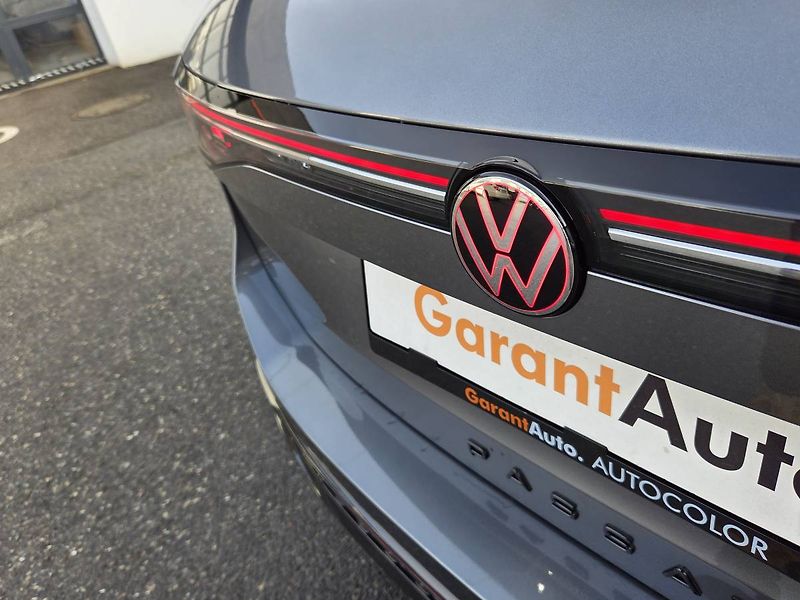 Volkswagen Passat Variant (2025) R-Line 2.0 TDI BlackStyle - fotka 9 z 51