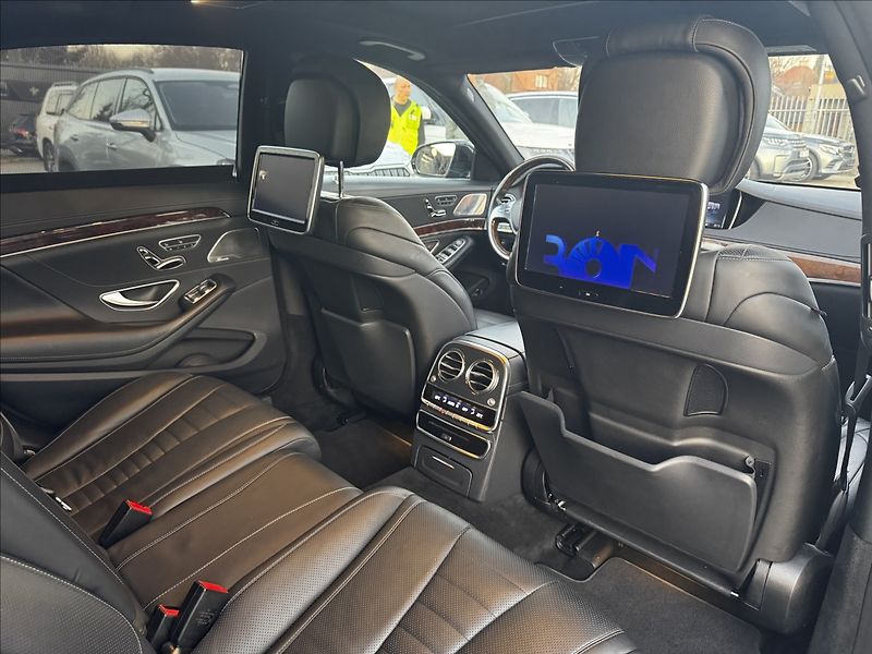 Mercedes-Benz Třídy S 500 L 4Matic AMG - fotka 9 z 28