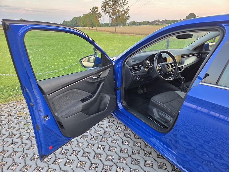 Škoda Scala 1.0 TSI 81 kW Style AT CZ DPH - fotka 9 z 27