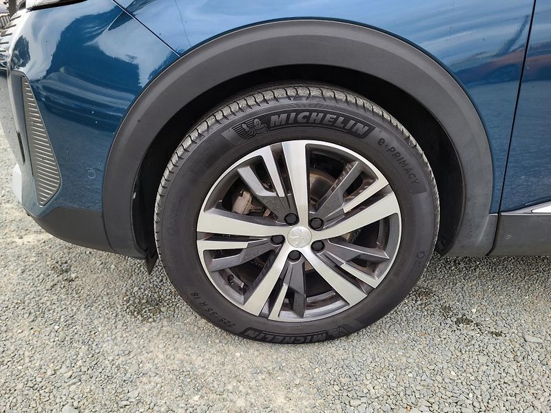 Peugeot 5008 1.5 BlueHDi 130 automat 7-míst - fotka 32 z 46