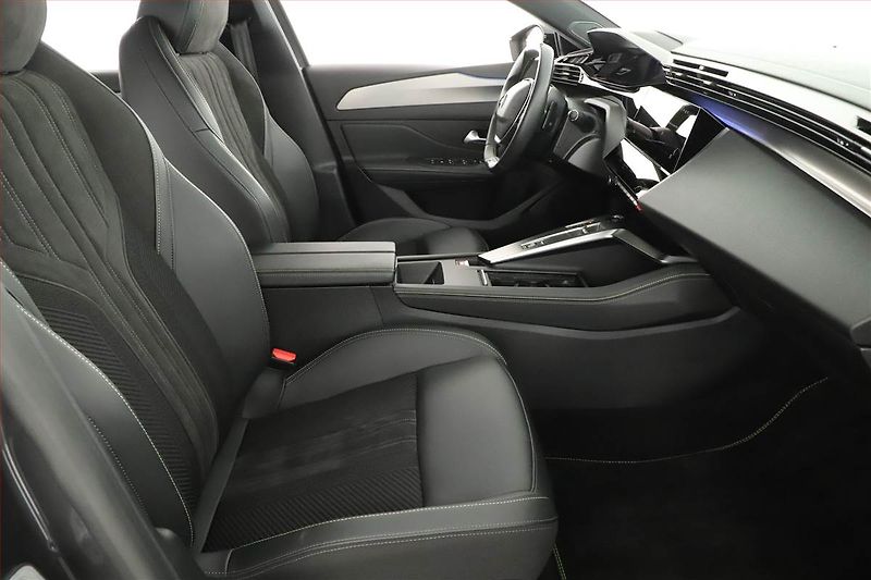 Peugeot 408 (2023) Hybrid 180 - fotka 7 z 21