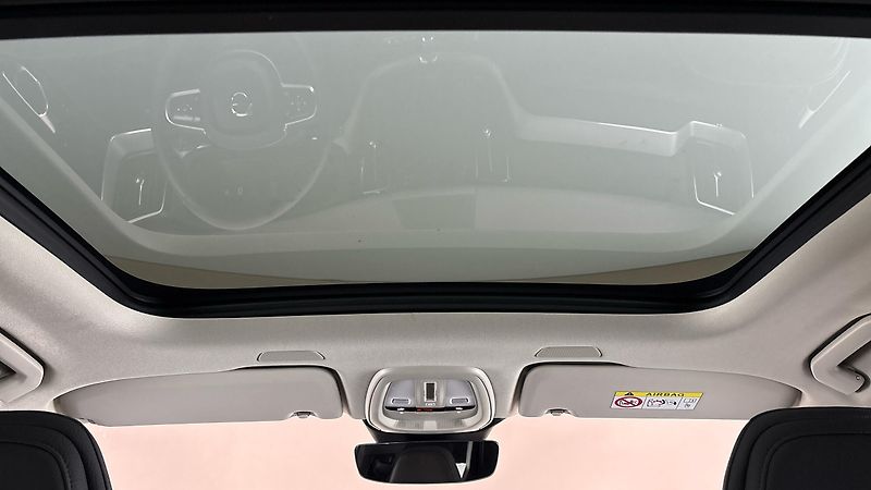 Volvo XC60 2.0 T6 AUT AWD Recharge Inscri - fotka 29 z 32