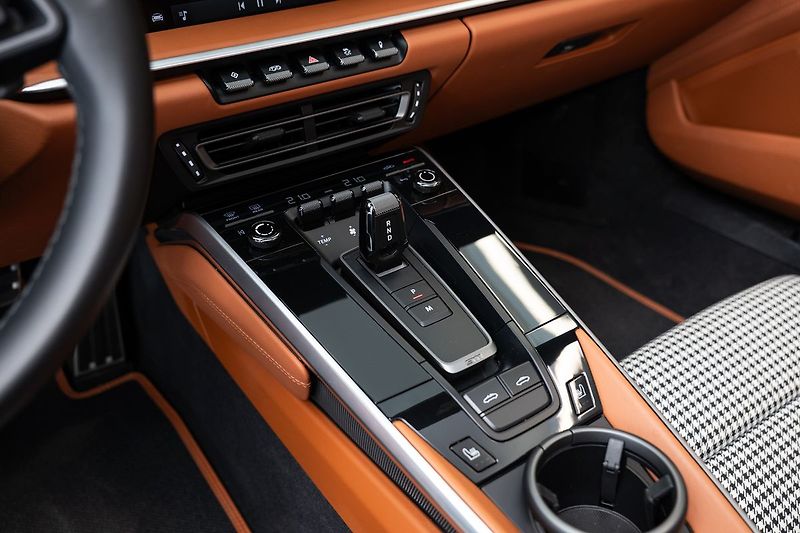 Porsche 911 (992) Targa 4 /Heritage Design - fotka 12 z 22