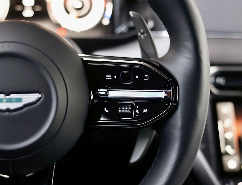 Aston Martin Vanquish (2024) 5.2 V12 New model - fotka 45 z 60