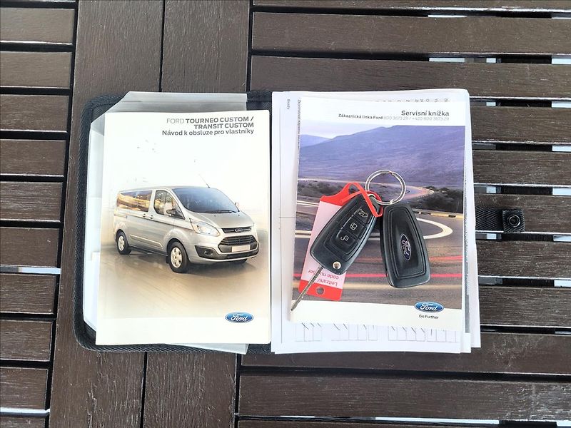 Ford Tourneo Custom 2,0 tdci,Titanium,8míst,klima - fotka 48 z 49