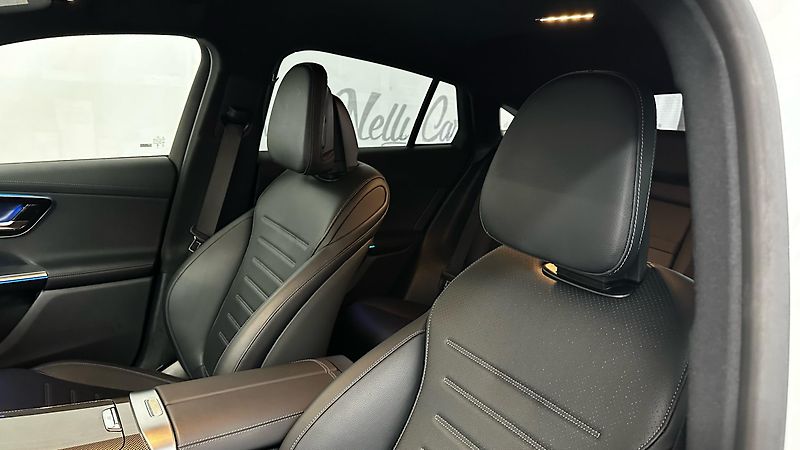 Mercedes-Benz GLC ZÁRUKA / TOP STAV  - fotka 31 z 48