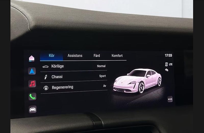 Porsche Taycan 93 kWh Panorama - fotka 22 z 25