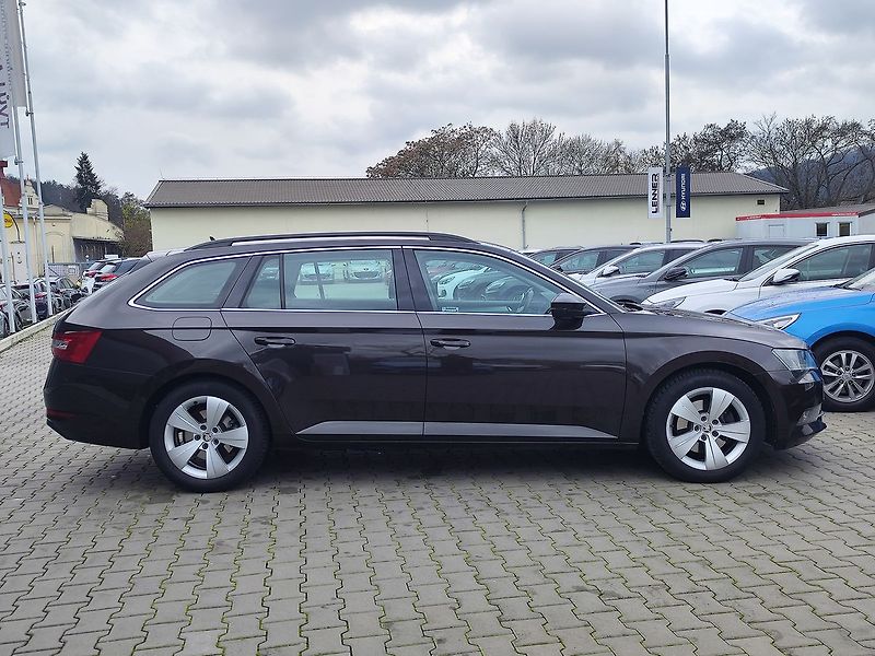 Škoda Superb 2.0 TDI/110kW Ambition Plus DS - fotka 4 z 33