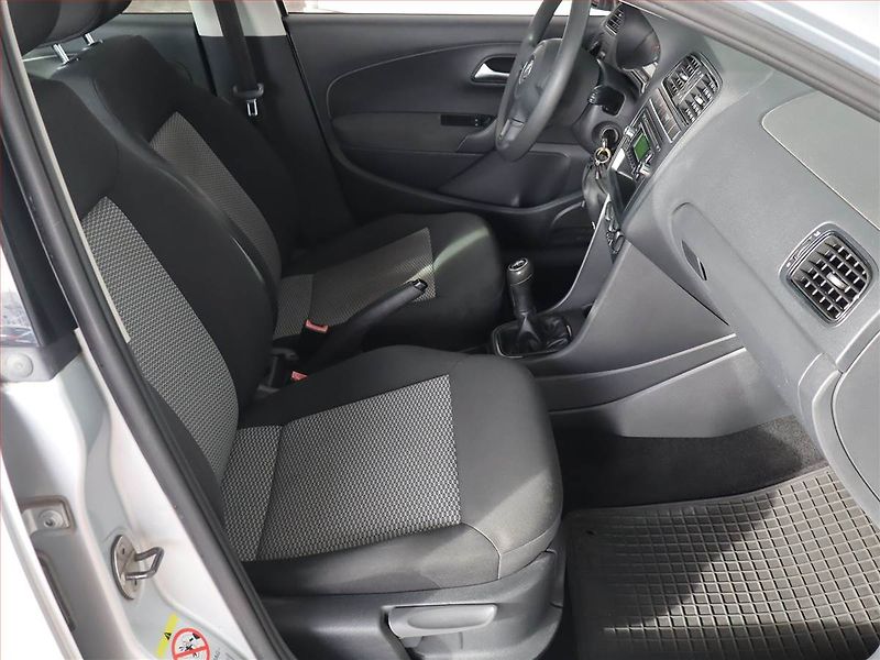Volkswagen Polo (2011) 1.2 12V, Tempomat - fotka 9 z 16