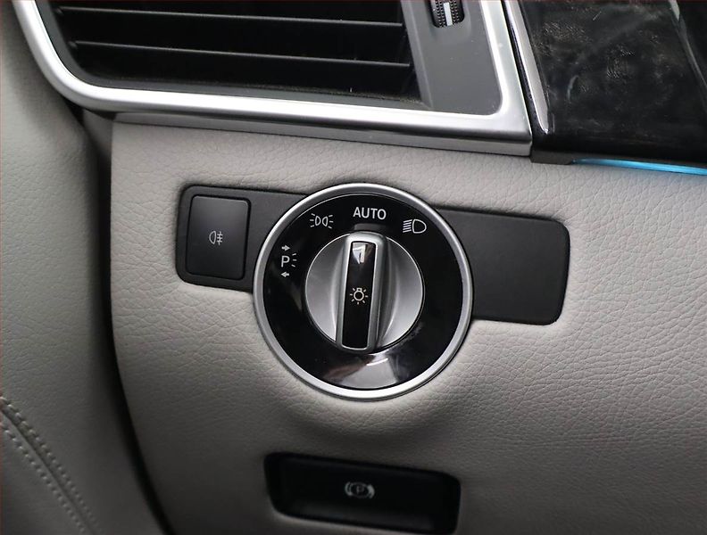 Mercedes-Benz Třídy M (2012) ML 350 BlueTEC, 4X4, Automat - fotka 16 z 27