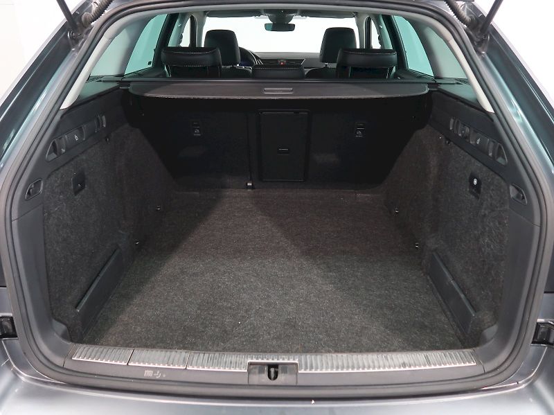 Škoda Superb (2022) STYLE 2.0TDI 147KW 4x4 DSG TAŽ - fotka 42 z 44