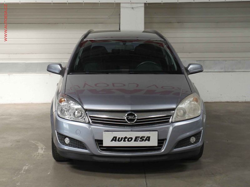 Opel Astra (2007) 1.6i, ČR, AC - fotka 2 z 18