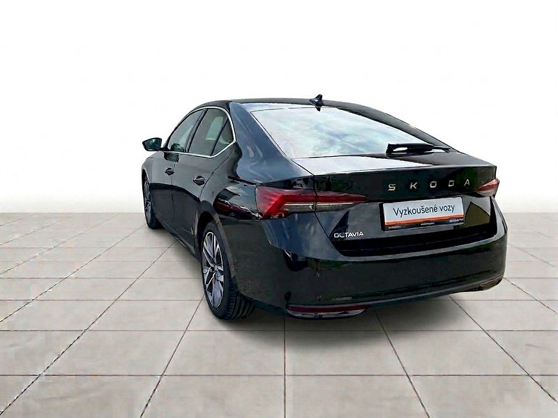 Škoda Octavia (2024) TOP SELEC TD 110/2.0 A7F - fotka 32 z 32