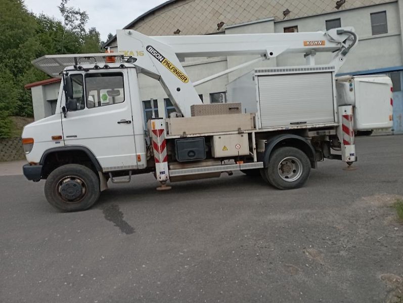 Mercedes-Benz (2009) vario 4x4 plošina - fotka 4 z 20