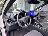 Toyota C-HR (2025) 1.8 Hybrid 140k Executive - náhled 16