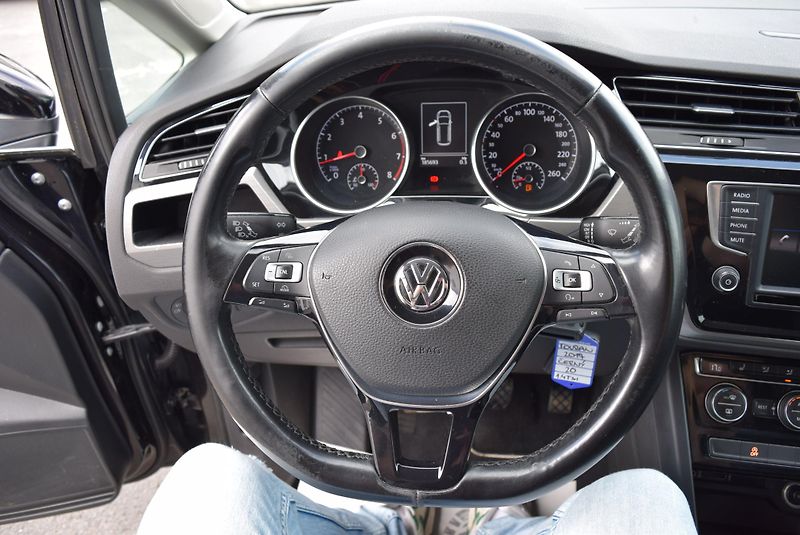 Volkswagen Touran (2017) 1.4TSI 110kw CLBMT 7MÍST TAŽNÉ - fotka 26 z 50