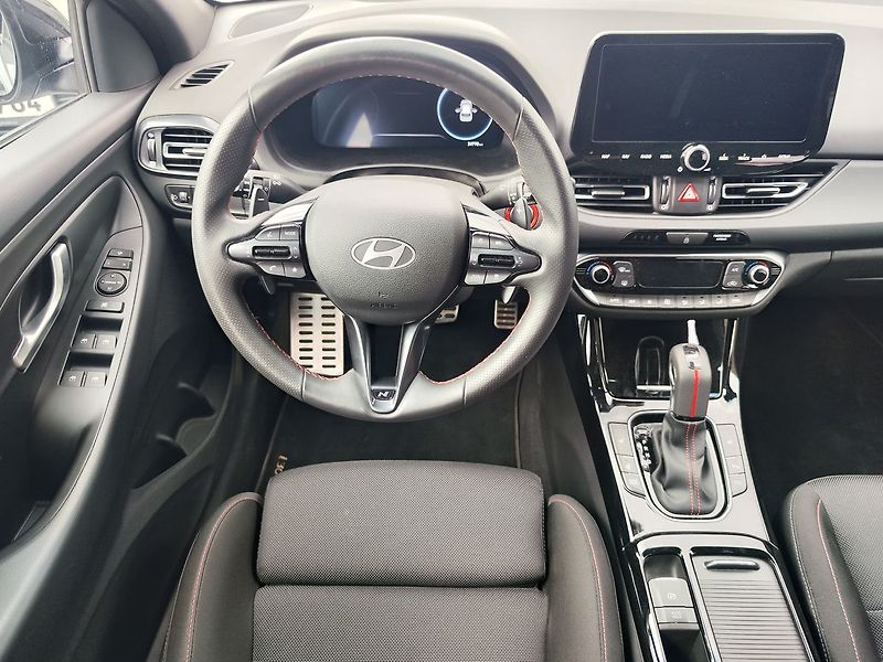 Hyundai i30 1.5  T-GDI/103kW N-Line DCT - fotka 13 z 35