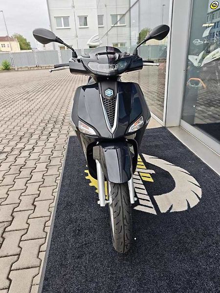Piaggio Liberty 125 iGET (2026) Liberty 125 E5+ - fotka 30 z 39