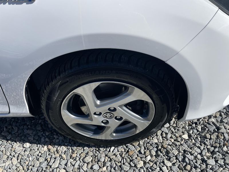 Toyota Yaris 1.5i 16v HYBRID 142TKM TOP 1A! - fotka 50 z 169