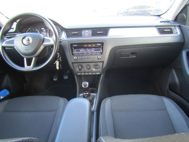 Škoda Rapid (2015) 1.2 TSI 77kW  TOP QUALITY - fotka 15 z 37