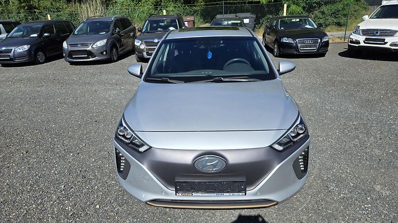 Hyundai Ioniq ELECTRIC DRIVE 88KW STYLE  - fotka 4 z 48