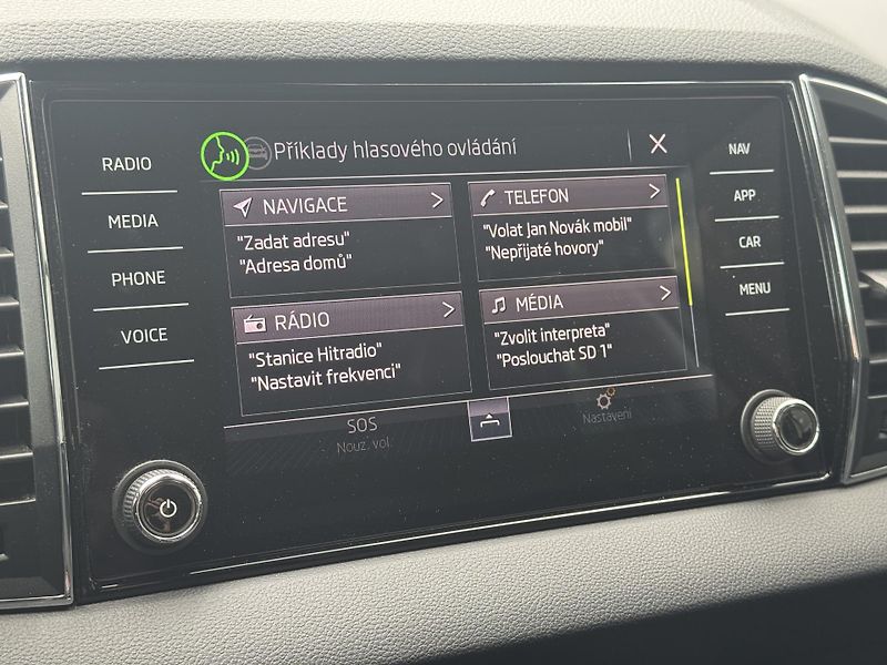 Škoda Karoq (2019) 1.5TSi DSG Style Virtual RZV - fotka 36 z 52