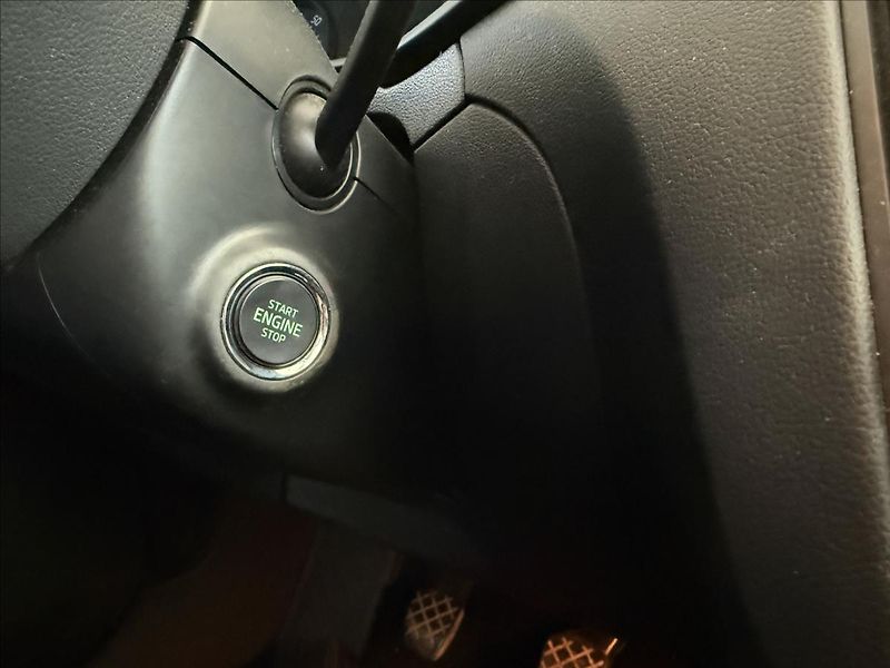 Škoda Octavia 1,4   TSI 110kW,SERVISKA,ČR - fotka 16 z 28