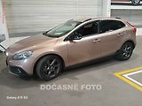 Volvo V40 (2013) 1.6 D2, 1.maj, Cross Country - náhled 1