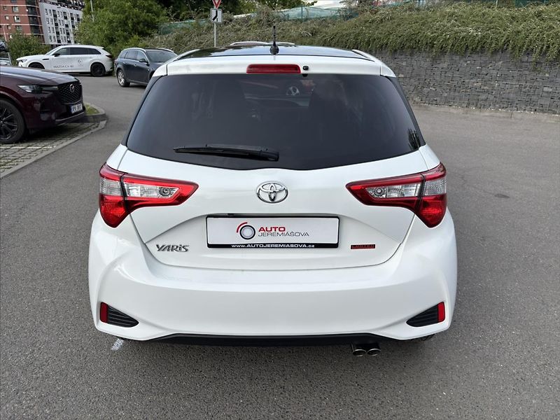 Toyota Yaris 1,5 VVT-i Active KAMERA - fotka 4 z 34