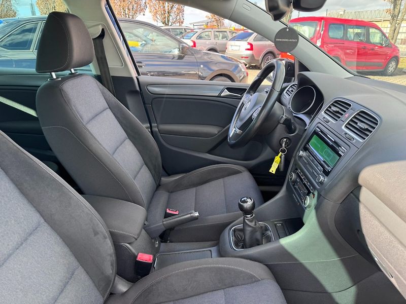 Volkswagen Golf (2011) STYLE 1,2 TSI 63 KW STK TAŽNÉ - fotka 39 z 50