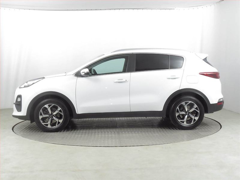 Kia Sportage (2021) 1.6 CRDi MHEV, Automat, Navi - fotka 3 z 22