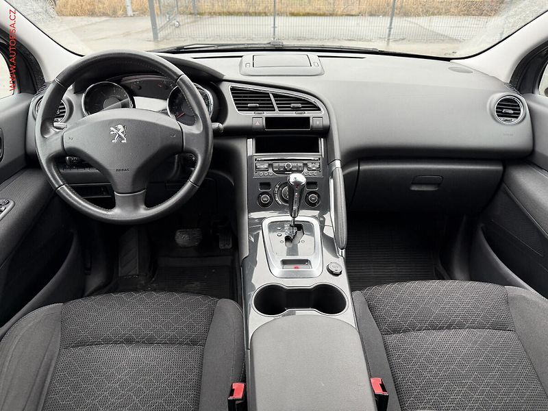 Peugeot 3008 (2016) 1.6 HDi, AT, TZ, park.asist - fotka 8 z 16
