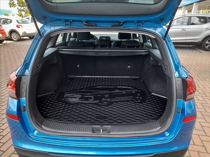 Hyundai i30 1,0 T-GDi - fotka 18 z 19