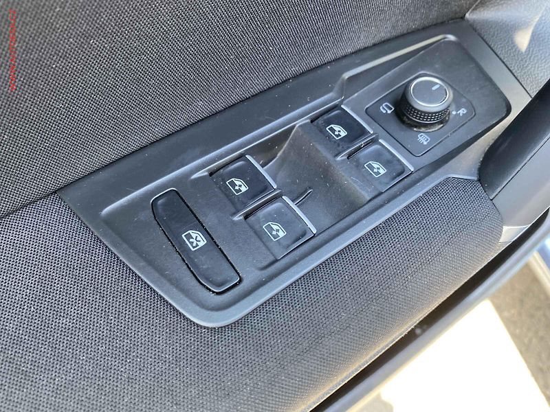 Volkswagen Tiguan (2019) 1.5 TSi, IQ Drive, navi, - fotka 13 z 19