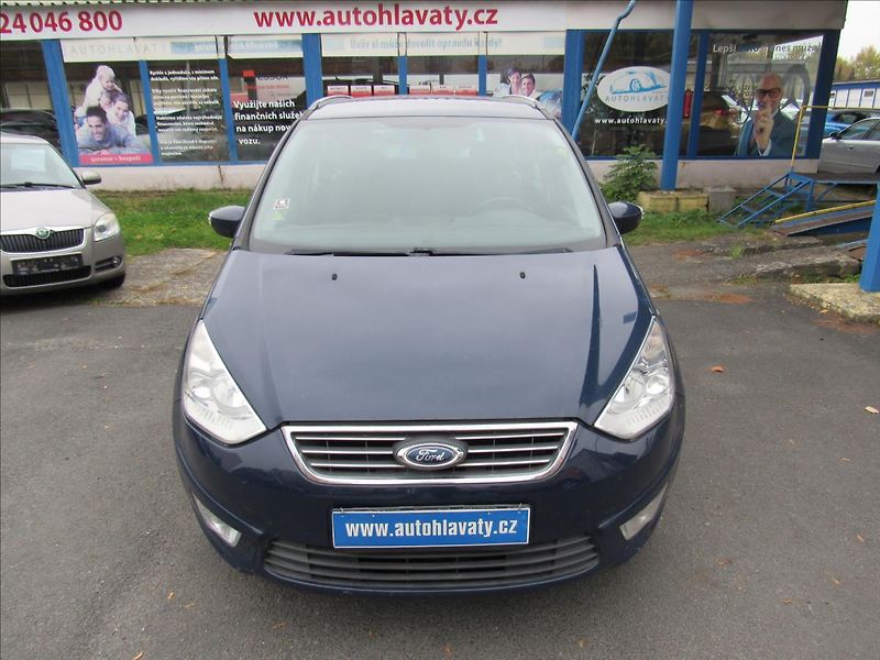 Ford Galaxy 2,0 i Comfort 107KW 7 Míst - fotka 2 z 27