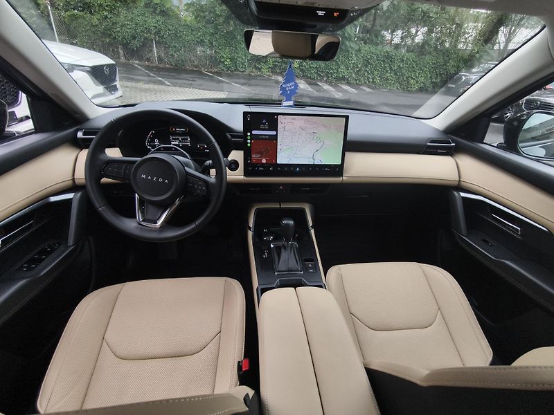 Mazda CX-5 (2026) 2.5i HOMURA, PANORAMA, 4x4AWD  - fotka 9 z 18