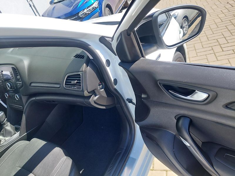 Renault Mégane (2019) IV.Limited 1.3TCe - fotka 21 z 38